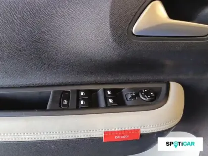 Photo 11 Citroën C3  1.2 Turbo 100ch MAX