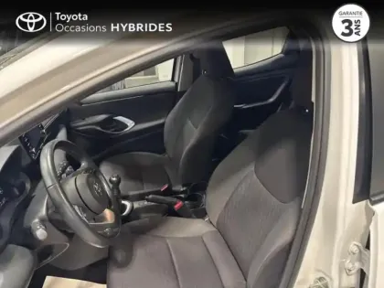Photo 14 Toyota Yaris  70 VVT-i Dynamic 5p MY22