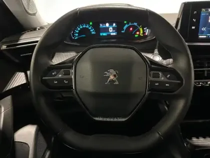 Photo 14 Peugeot 2008  e- 136ch Style