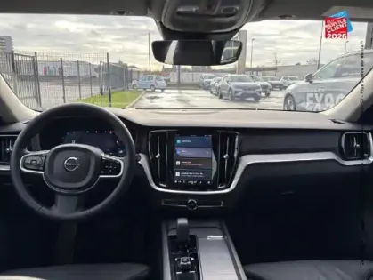 Photo 14 Volvo V60  B4 197ch Ultra Style Dark DCT 7 TOuvrant Siege chauf Volant chauf Camera