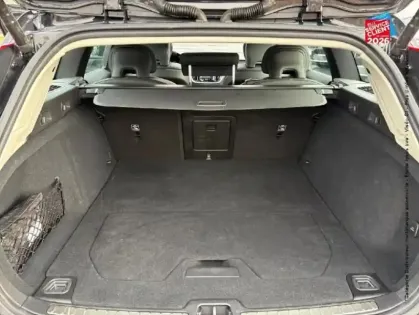 Photo 13 Volvo V60  B4 197ch Ultra Style Dark DCT 7 TOuvrant Siege chauf Volant chauf Camera