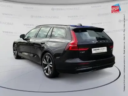 Photo 7 Volvo V60  B4 197ch Ultra Style Dark DCT 7 TOuvrant Siege chauf Volant chauf Camera