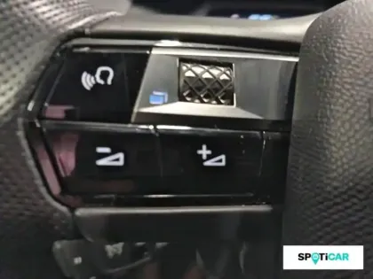 Photo 13 DS DS 3  Crossback PureTech 130ch Performance Line Automatique 7cv