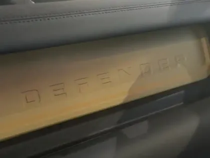 Photo 11 Land rover Defender  110 2.0 P300e PHEV Trophy Edition Deep Sandglow