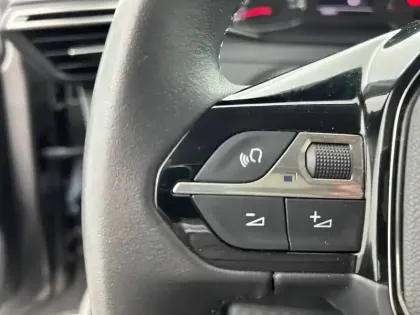 Photo 21 Peugeot 208  PureTech 75 S&S BVM5