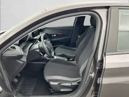 Photo 10 Peugeot 208  PureTech 75 S&S BVM5