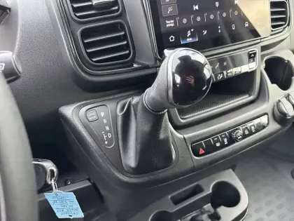 Photo 13 Peugeot Boxer  FGN TOLE 3.5 T D L2H2 140 CH AUT.