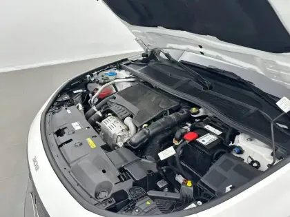 Photo 14 Peugeot 308  PureTech 130ch S&S EAT8