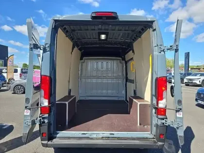 Photo 5 Peugeot Boxer  FGN TOLE 3.5 T L2H2 140 S&S BVA8