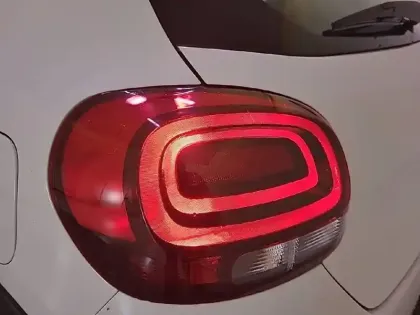 Photo 16 Citroën C3  PureTech 83 S&S BVM5