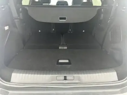 Photo 32 Peugeot 5008  Hybrid 136 e-DCS6