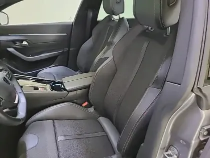 Photo 10 Peugeot 508  SW BlueHDi 130 ch S&S EAT8