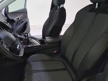 Photo 10 Peugeot 3008  BlueHDi 130ch S&S BVM6