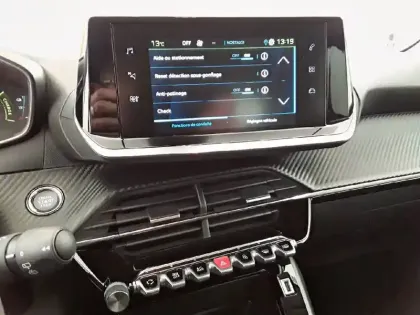 Photo 19 Peugeot 208  Electrique 50 kWh 136ch