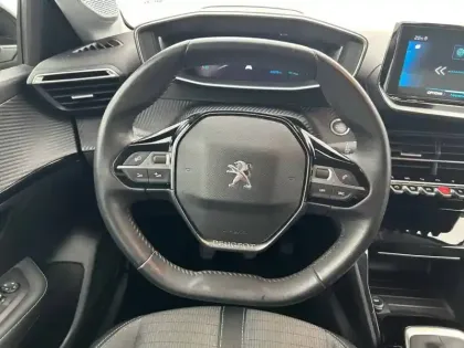Photo 6 Peugeot 208  PureTech 100 S&S BVM6