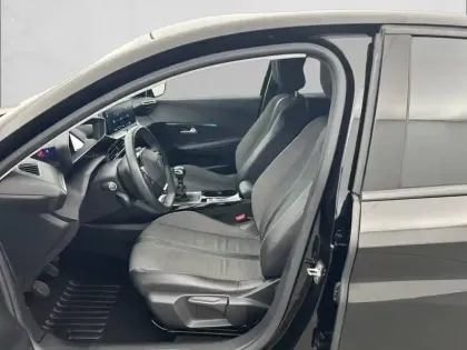 Photo 8 Peugeot 208  PureTech 100 S&S BVM6