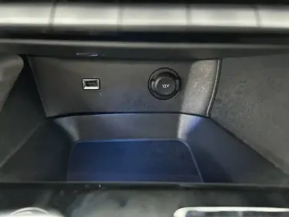 Photo 28 Peugeot 5008  BlueHDi 130ch S&S EAT8