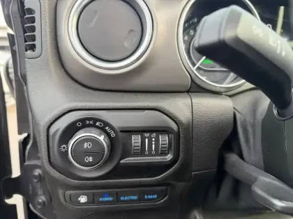 Photo 26 Jeep Wrangler  Unlimited 4xe 2.0 l T 380 ch PHEV 4x4 BVA8