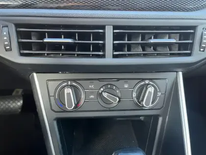 Photo 26 Volkswagen Polo  1.0 TSI 95 S&S DSG7