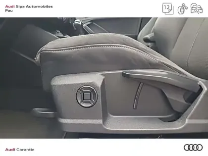 Photo 33 Audi Q3  35 TDI 150 ch S tronic 7