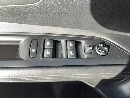 Photo 14 Peugeot 3008  BlueHDi 180ch S&S EAT8