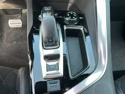 Photo 19 Peugeot 3008  BlueHDi 180ch S&S EAT8