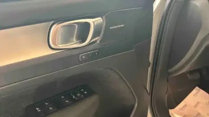 Photo 16 Volvo Xc40  B3 163 ch DCT7