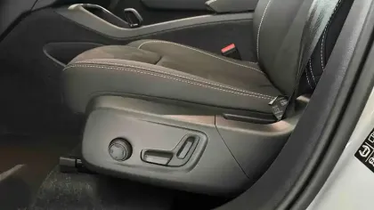 Photo 15 Volvo Xc40  B3 163 ch DCT7