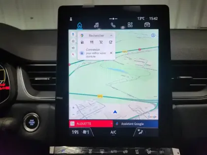 Photo 11 Renault Captur  E-Tech full hybrid 160 ch