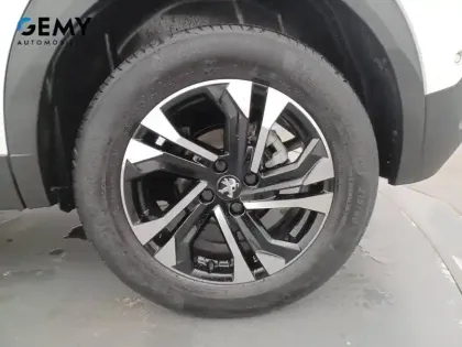 Photo 34 Peugeot 2008  PureTech 130 S&S EAT8