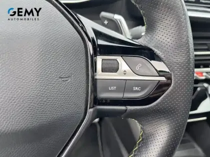 Photo 16 Peugeot 2008  PureTech 130 S&S EAT8