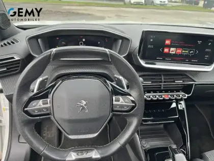 Photo 14 Peugeot 2008  PureTech 130 S&S EAT8