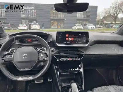 Photo 7 Peugeot 2008  PureTech 130 S&S EAT8