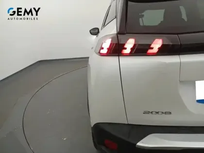 Photo 43 Peugeot 2008  PureTech 130 S&S EAT8