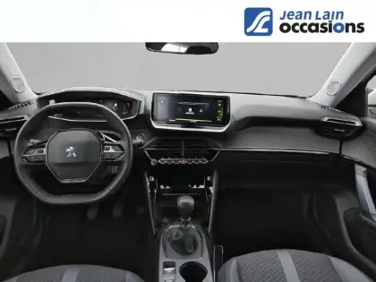 Photo 17 Peugeot 2008  PureTech 130 S&S BVM6