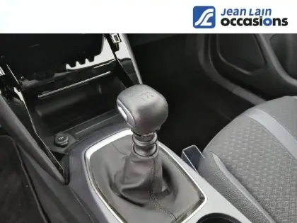 Photo 12 Peugeot 2008  PureTech 130 S&S BVM6