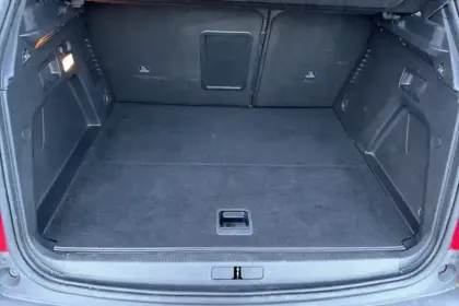 Photo 8 Peugeot 3008  Hybrid 225 e-EAT8