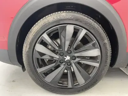 Photo 46 Peugeot 3008  Hybrid 225 e-EAT8