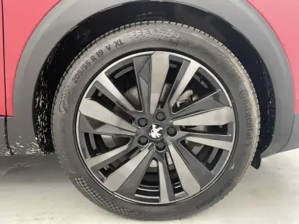 Photo 47 Peugeot 3008  Hybrid 225 e-EAT8