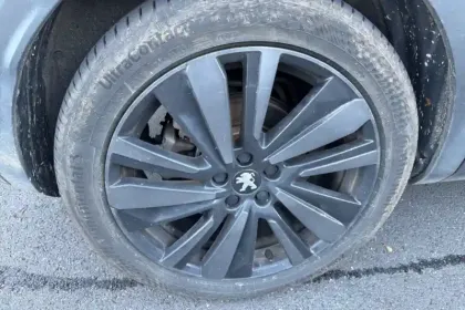 Photo 13 Peugeot 3008  Hybrid 225 e-EAT8