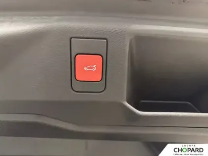 Photo 22 Peugeot 5008  Hybrid 145 e-DCS6