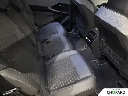 Photo 54 Peugeot 5008  Hybrid 145 e-DCS6