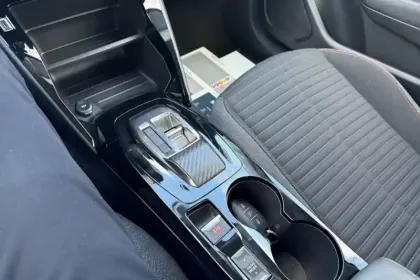 Photo 24 Peugeot 208  Electrique 50 kWh 136ch