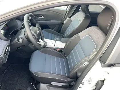 Photo 46 Dacia Jogger  Hybrid 155 7 places