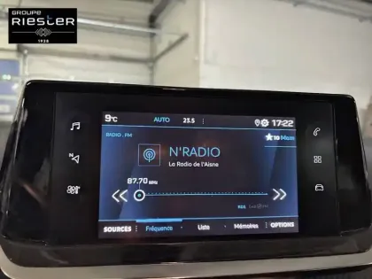 Photo 18 Peugeot 2008  PureTech 100 S&S BVM6