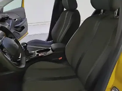 Photo 74 Peugeot 208  PureTech 100 S&S BVM6