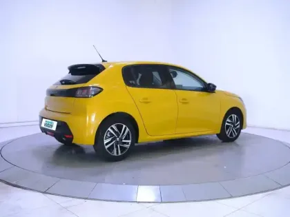 Photo 68 Peugeot 208  PureTech 100 S&S BVM6