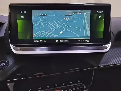 Photo 82 Peugeot 208  PureTech 100 S&S BVM6