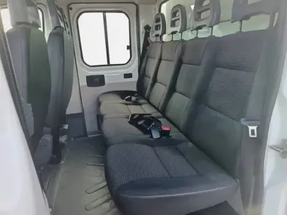 Photo 11 Citroën Jumper  CHASSIS DBLE CAB 4-35 L4 BLUEHDi 130 BVM6