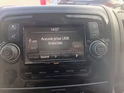 Photo 17 Citroën Jumper  CHASSIS DBLE CAB 4-35 L4 BLUEHDi 130 BVM6